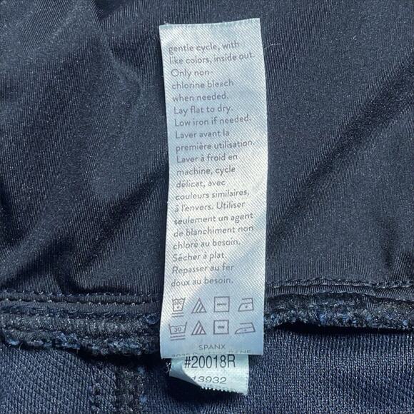 Spanx Jean-Ish Ankle Leggings in Twilight Dark Blue Wash Size M - Picture 9 of 9